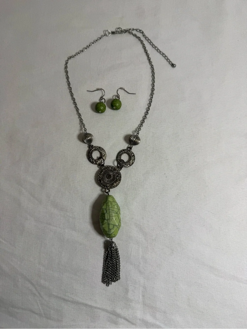 Boho Green Crackle Bead Tassel Statement Necklace & Earrings Set Silver-Tone